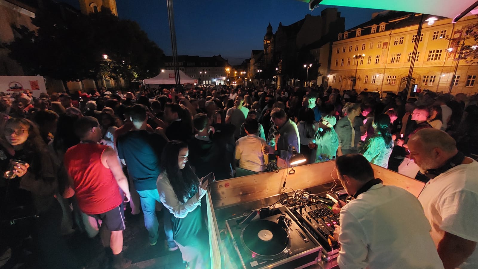 Blick über den Marktplatz Eisenach beim Saus und Braus afterwork im August 2025
